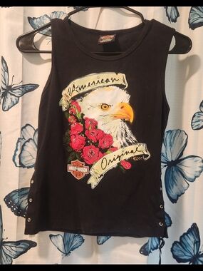 Harley-Davidson Black Tank with Eagle, Yellow Beak and Red Roses